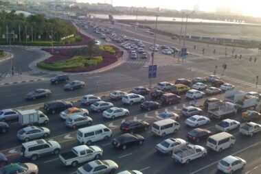 Το Dubai σκέφτεται να απαγορέψει στους “φτωχούς” να έχουν αυτοκίνητο! 